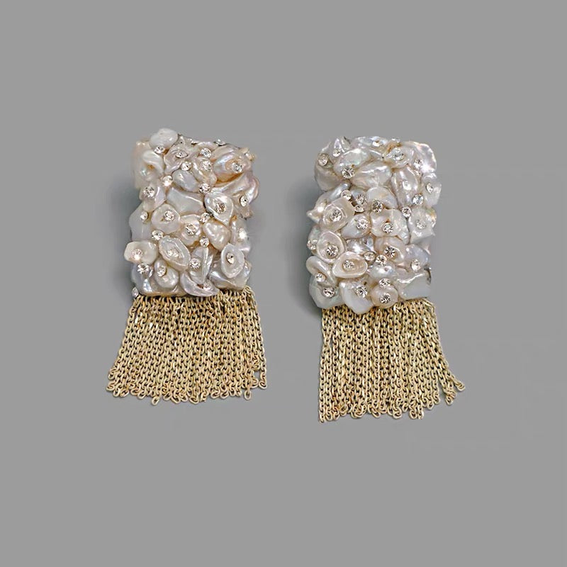 PearlCascade & MetalWeave Earrings