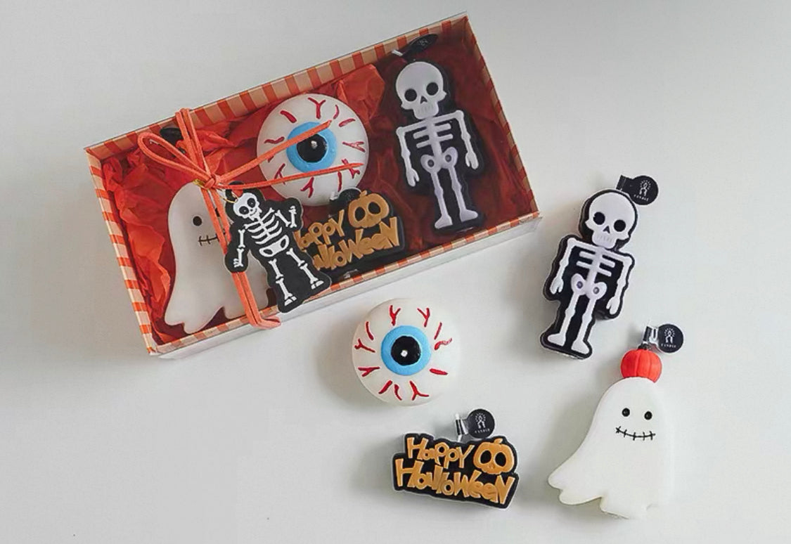 Halloween Scented Candle Gift Set – 4-Piece Spooky Decor