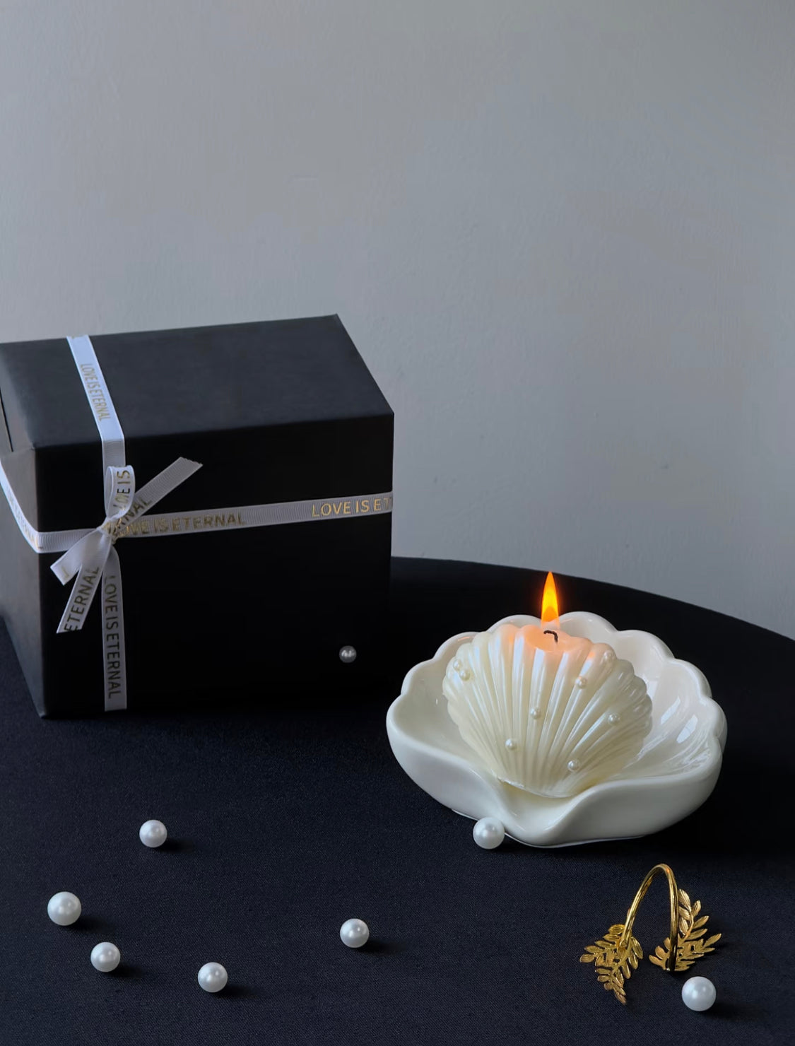 Pearl & Seashell Ceramic Candle Gift Set