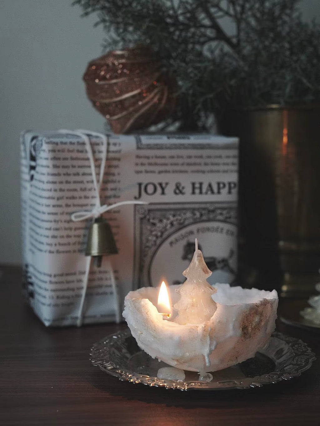 Snowy Secret Christmas Candle | Rotating Snowball