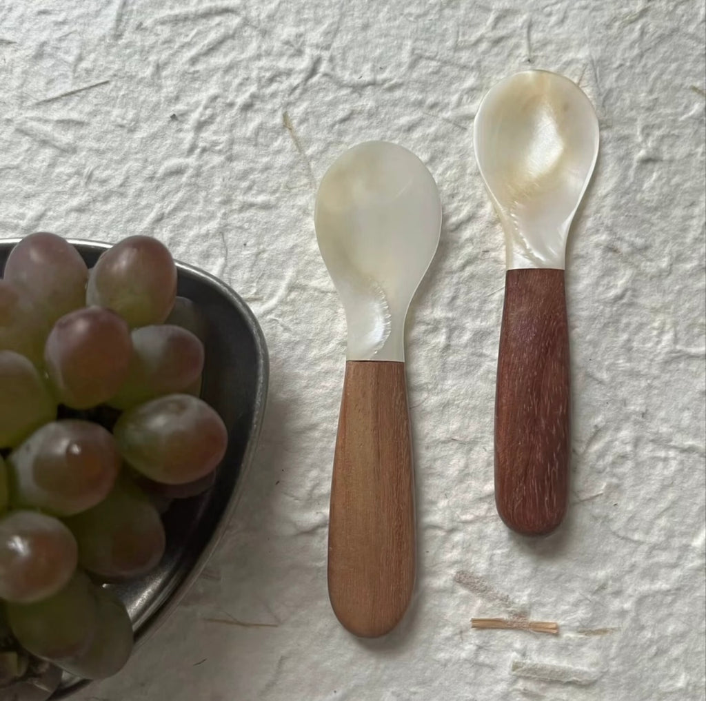 RiverNacre WoodSpoon – Handcrafted Freshwater Shell & Burmese Rosewood Spoon