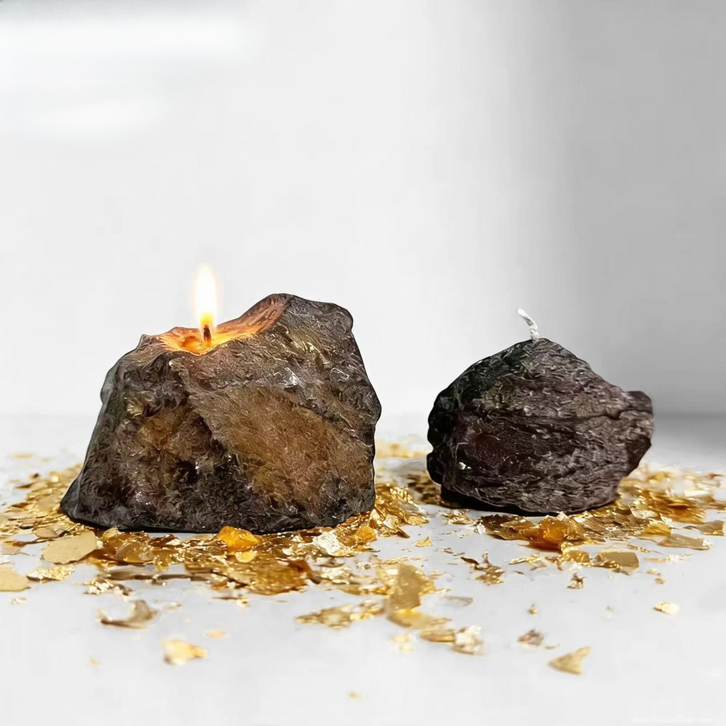 Golden Fortune Rock Candle | Smoky Sandalwood