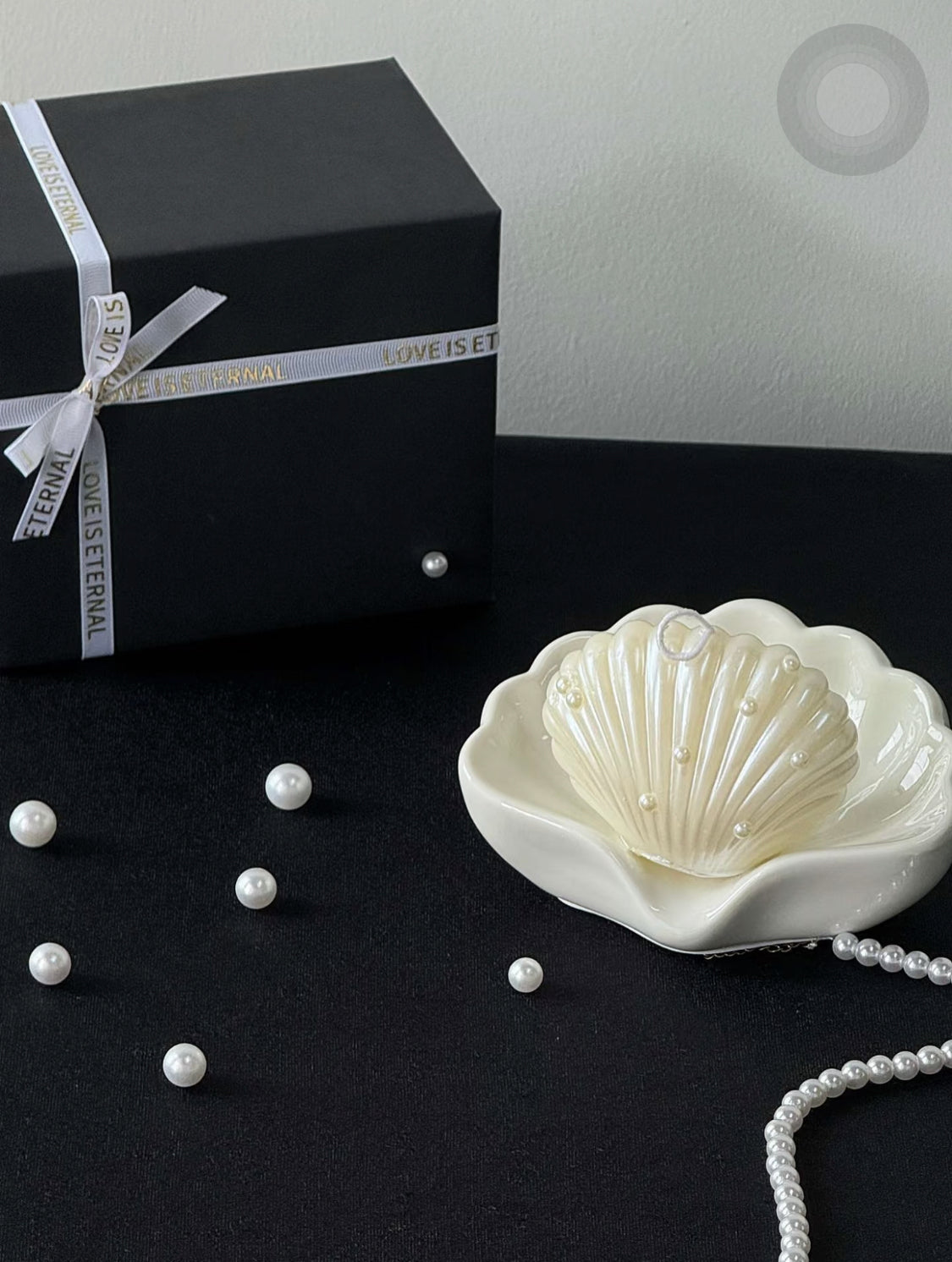 Pearl & Seashell Ceramic Candle Gift Set