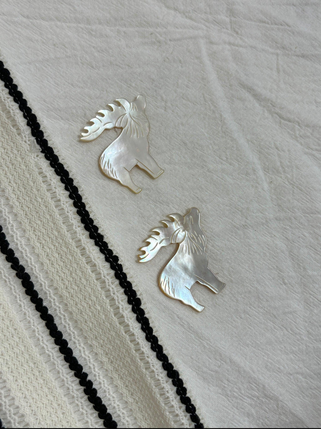 Reindeer Shell Charm – Natural Yellow Butterfly Shell Accent