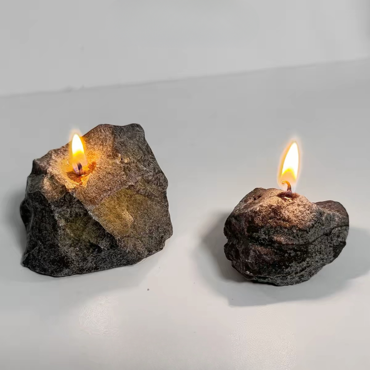 Golden Fortune Rock Candle | Smoky Sandalwood