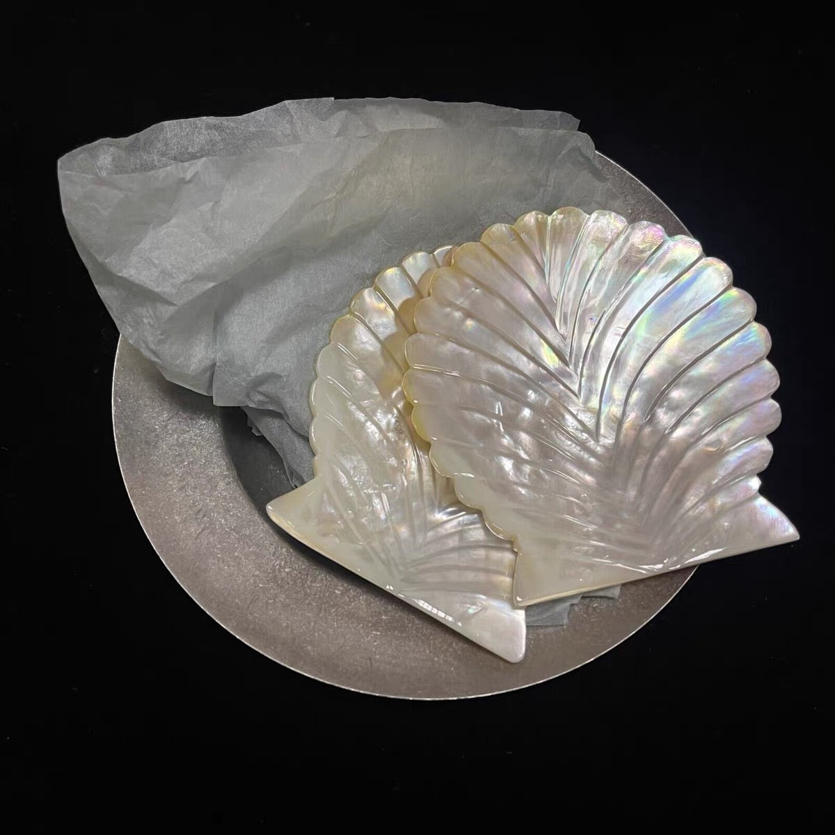 Shell Bloom Dish – Natural Yellow Butterfly Shell Tray