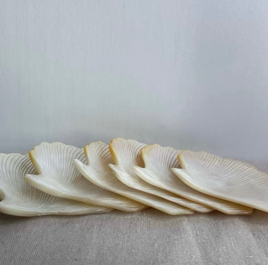 GinkgoNacre Leaf Dish – Handcrafted Yellow Mussel Shell Tray