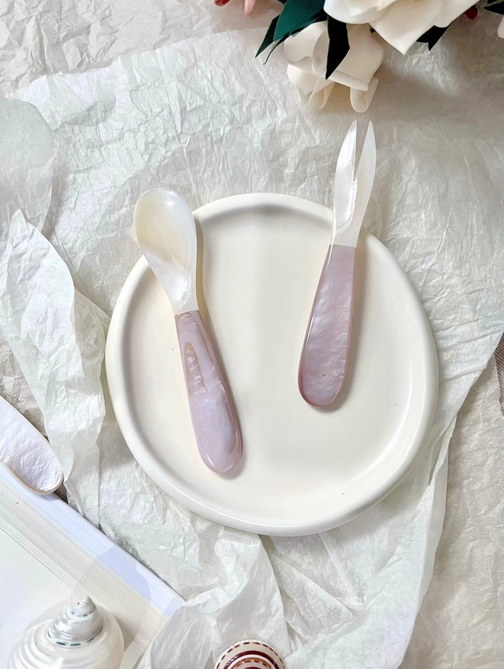 RoséShell Duo – Handcrafted Freshwater & Mississippi Pink Shell Spoon & Fork Set