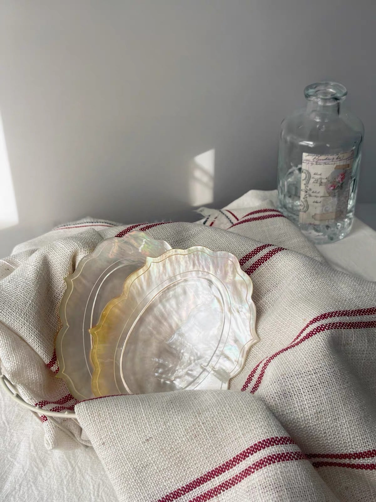 Moonlit Pearl Shell Tray