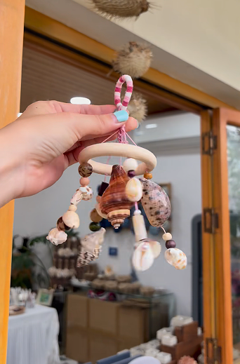 Sea Whisper Shell Charm Ring – Handmade Coastal Bag Charm & Mini Wind Chime